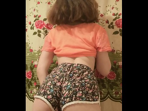 ❤️ Sexi mladá kočka si vyzlieka šortky pred kamerou ️ Porno video na nás sk.centr-klassiki.ru ❤